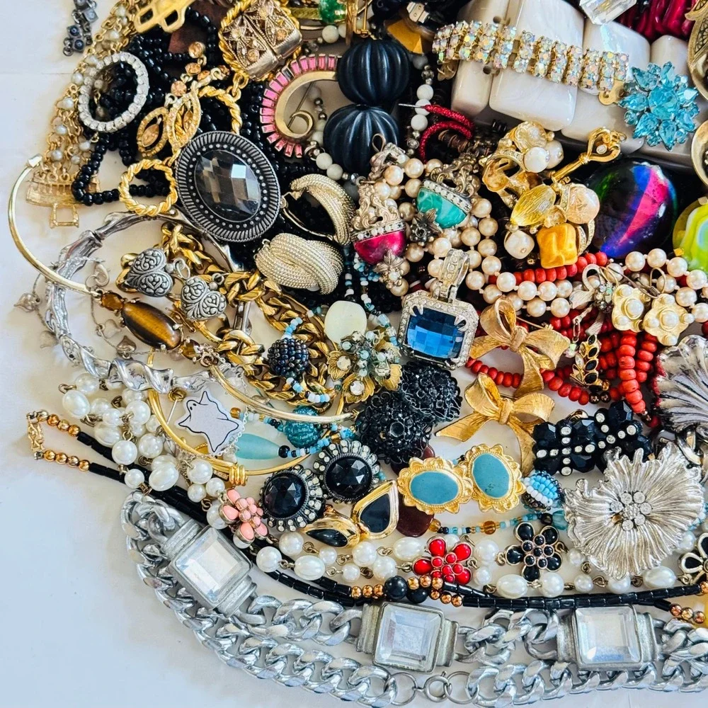 VTG To Now Rhinestone Colorful Junk Costume Jewelry Lot Craft Arts As Is 4.3lbs